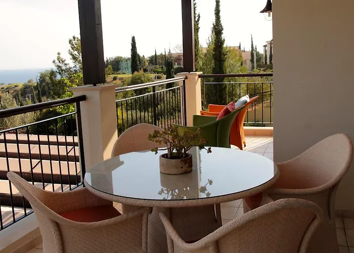 Aphrodite Hills And 5*