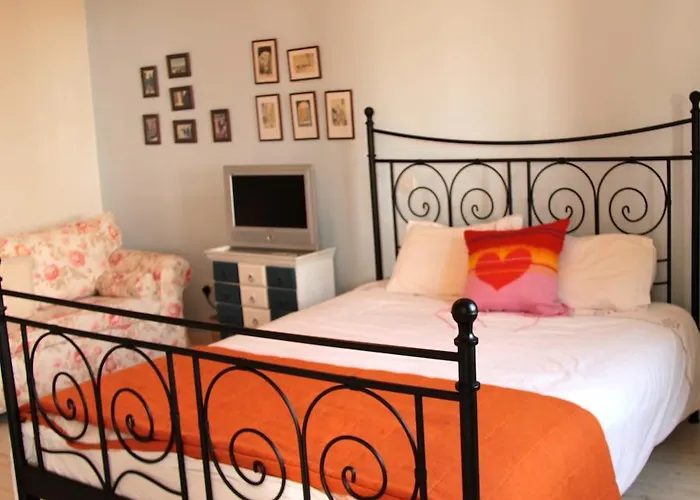 Aphrodite Hills And Θέρετρο