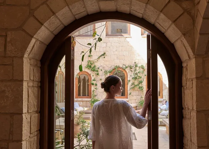 Aphrodite Hills And Θέρετρο 5*