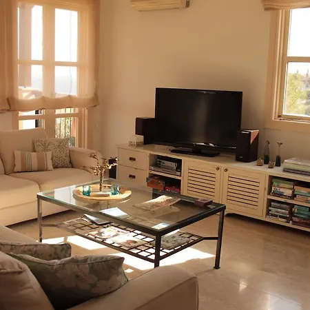 Resort Aphrodite Hills And 5*