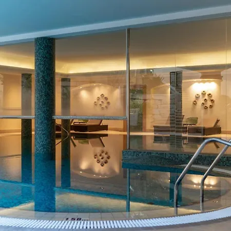 Resort Aphrodite Hills And 5*