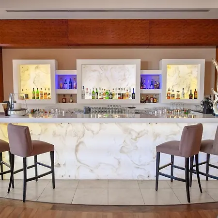 Aphrodite Hills And 5*