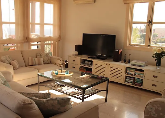 Semesteranläggning (resort) Aphrodite Hills And 5*