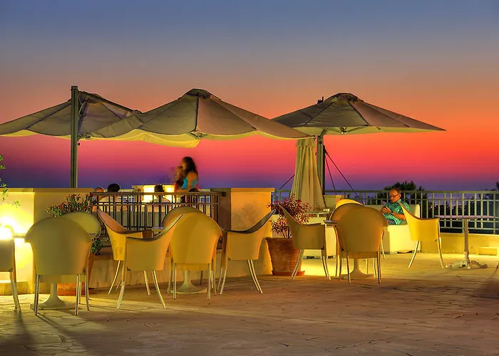 Aphrodite Hills And Semesteranläggning (resort)