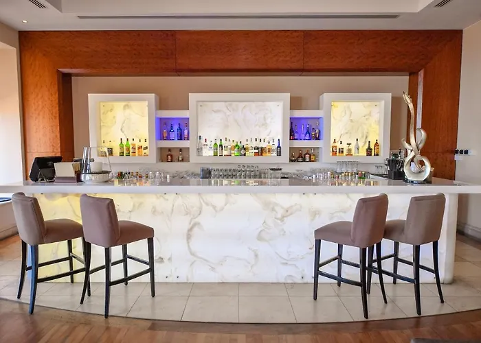 Aphrodite Hills And 5*